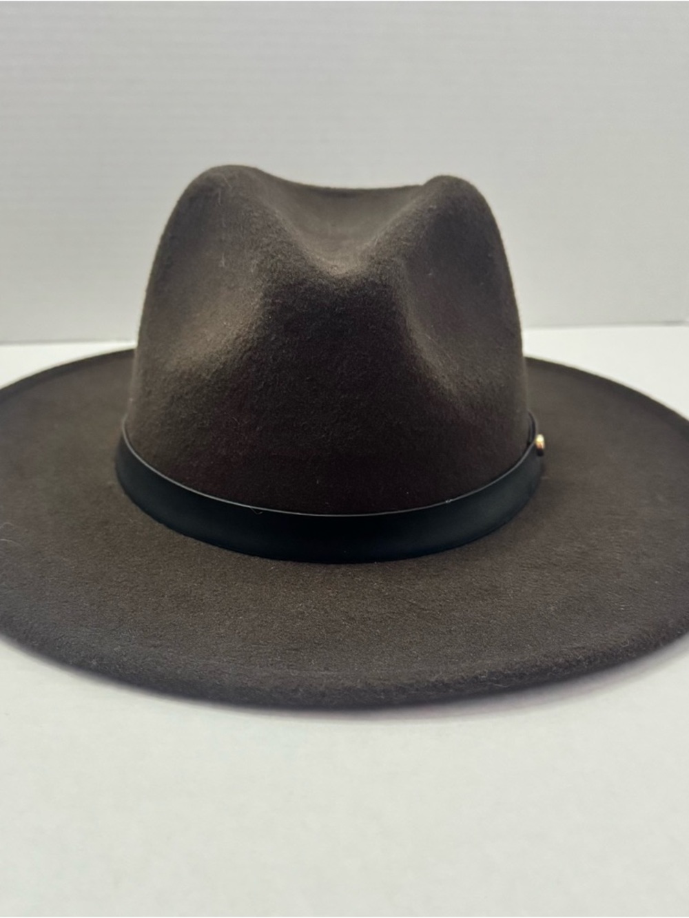 Womens Brown Wide Brim Felt Hat Faux Leather Band Studded Boho Western One Size